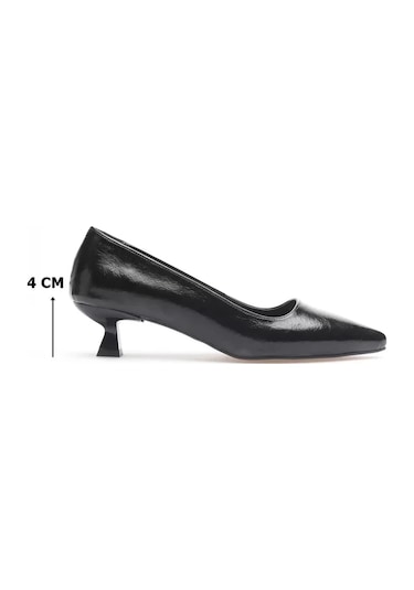 Trendella Kadın Siyah Kırışık Rugan Kısa Topuklu Stiletto Ayakkabı Tr20ms03c
