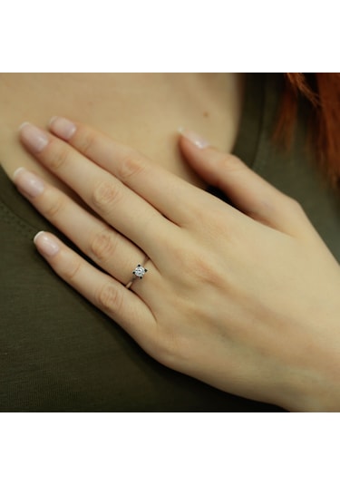 Lova F Renk 0,23 Karat Pırlanta Tektaş Yüzük - 1010020