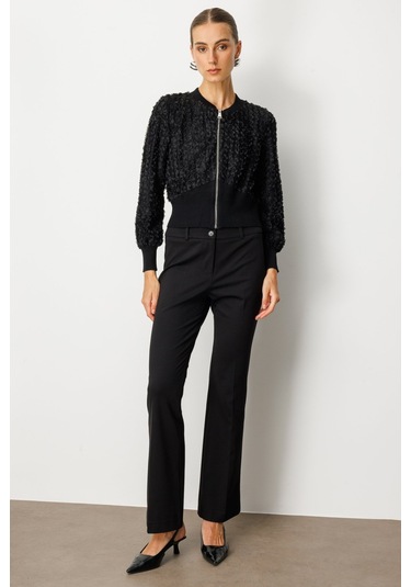 On Kadın Kabartmalı Bomber Mont 60709 Siyah Siyah