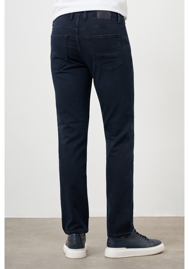 Erkek Lacivert Denim 5 Cep Dynamic Fit Jean Kot Pantolon 24ms003039200 Lacivert