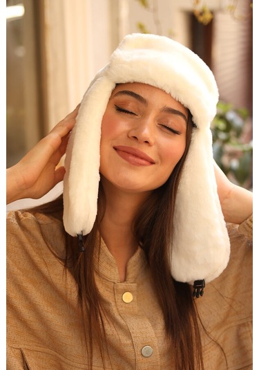 Çıtçıtlı Kürklü Kulaklıklı Peluş Bere Şapka Rkş-03 Ekru Ekru