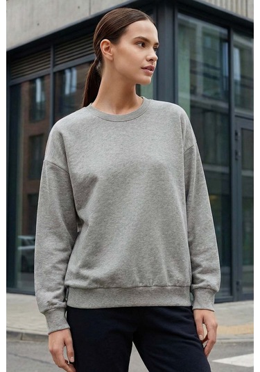 Gri Melanj Basic O Yaka Oversize Kadın Sweatshirt - 97053 Gri Melanj