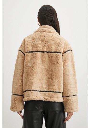 Ters Detay Peluş Lamine Mont Bej Bej