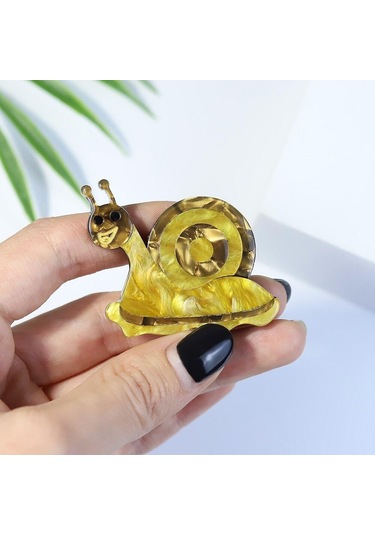 Blucome Yüksek Kalite Sevimli Canlı Salyangoz Broş Kadın El Yapımı Akrilik Salyangoz Böcek Nedensel Emniyet Pimleri Takı Aksesuarları Sarı