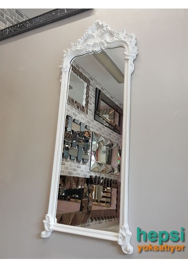Vintage Madam Model Varaklı Boy Aynası Beyaz