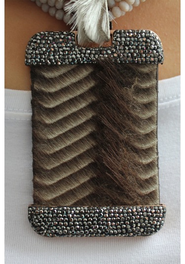 Niki Aksesuar Kristal Taş Orjinal Tay Tüyü Uçlu Markazit Taş İşlemeli Kolye Sarı