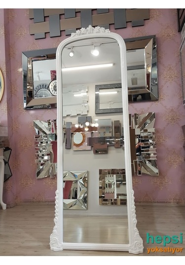 Matmazel Model Beyaz Renk Varaklı Ayaklı Boy Aynası