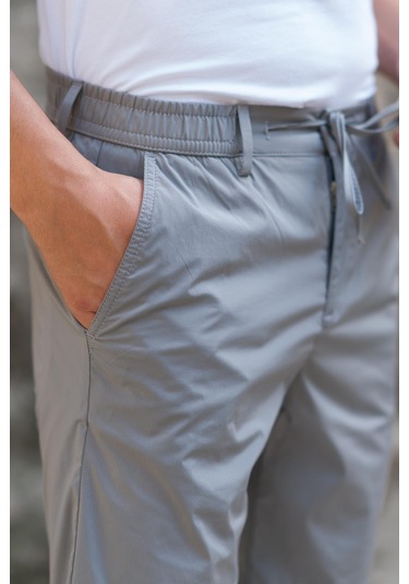 Poliamid Kumaş Regular Fit Likralı Yan Cep Erkek Şort 001