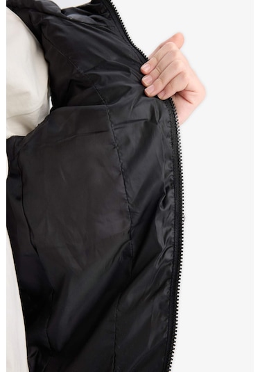 Defacto Erkek Çocuk Su İtici Kapüşonlu Yelek C4334a825aubk27 Siyah