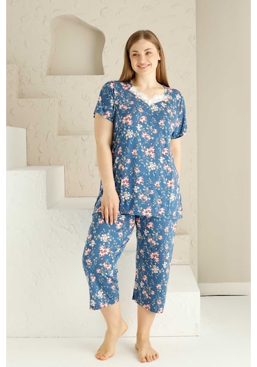 Anne Kalıp Tunik Büyük Beden Kapri-battal Beden Dantel Detay Kısa Kol Viskon Bermuda Pijama Takımı Mavi Anne Kalıp Tunik Büyük Beden Kapri-battal Beden Dantel Detay Kısa Kol Viskon Bermuda Pijama Takımı Mavi