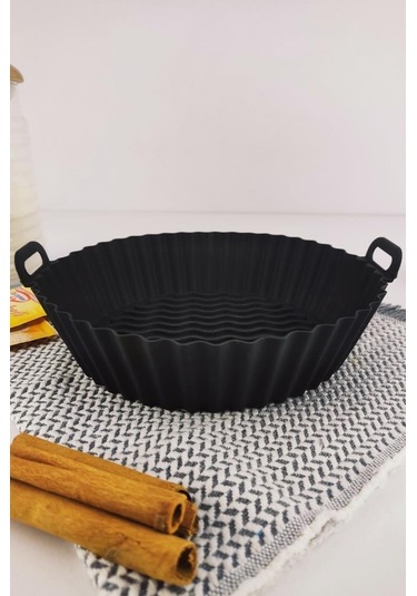 Digithome Yanmaz Yapışmaz Silikon Kulplu Airfryer Kalıbı 20 Cm Siyah Thn75823 Siyah