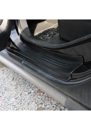 Dacia Sandero Kapı Eşiği Plastiği 2009 2018
