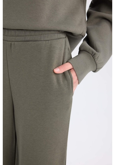 DeFacto Straight Fit Kalın Eşofman Altı Beli Lastikli Cepli Yüksek Bel Basic Düz B8571AX24WNKH422