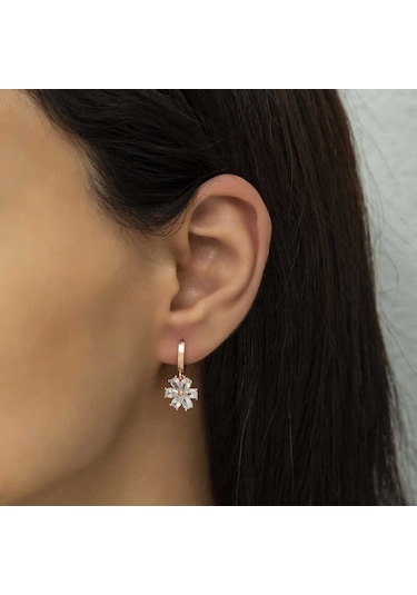 Gümüş Beyaz Çiçek Küpe 14 MM Gümüş