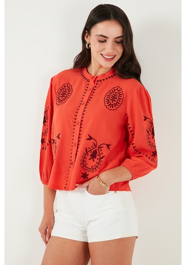 Lela Nakış Işlemeli Truvakar Kol Hakim Yaka Pamuklu Şile Bezi Bayan Gömlek 611Bz0044 Mercan