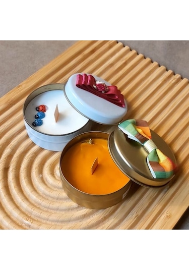 Uretti - Ayşe 7362 6831 El Yapımı 2'li Egzotik Orman Ve Okaliptus Metal Kutuda Mum - 3 X 7 Cm Beyaz - Turuncu