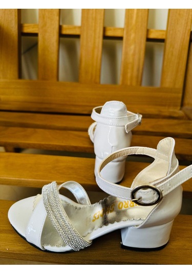 Gala Önü Çapraz Çocuk Topuklu Ayk Beyaz