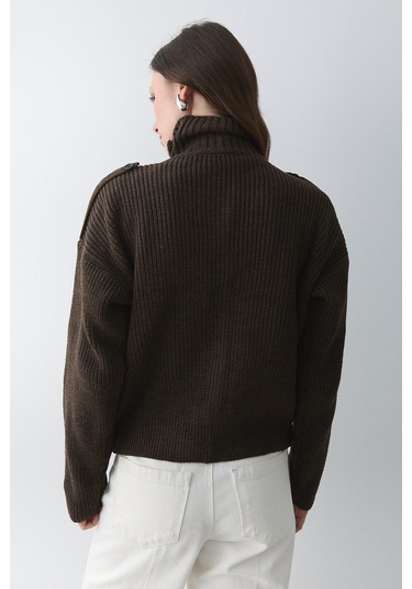 Laluvia Dik Yaka Apoletli Hırka - 2028 Acı Kahve