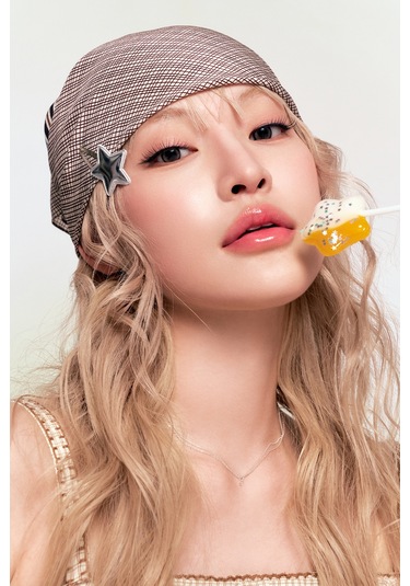 Clio Pigmentli Parlak Bitişli Dolgunlaştırıcı Lip Gloss Clıo Volumate Gloss 200 Bunny Pure Pink