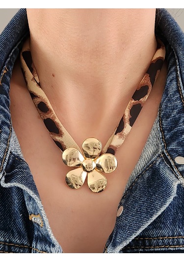 Leopar Desen Bombeli Çiçek Model Kumaş Detaylı Kolye 46cm Kahverengi - Siyah