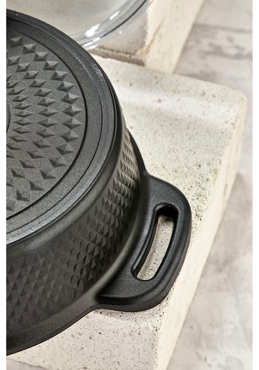 Cooker Kristal Serisi Döküm Granit Silikon Saplı 28 Cm Basık Tencere Siyah