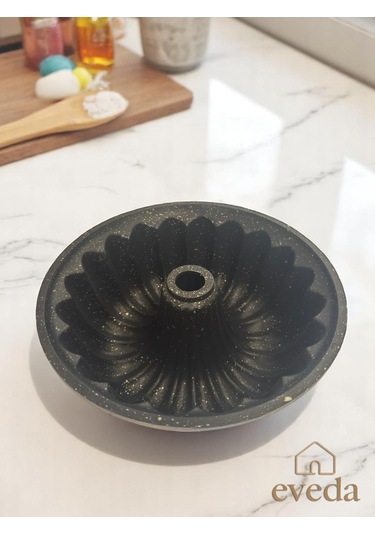 Eveda Döküm Sık Dilimli Kek Klıbı 26 Cm Siyah