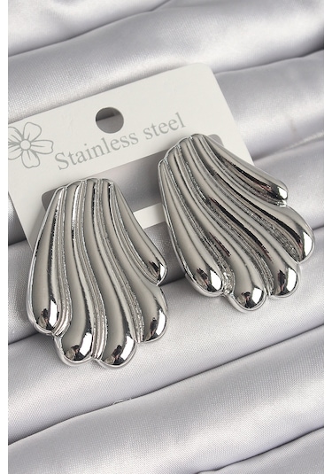 Pirinç Gümüş Renk İşlemeli İstiridye Model Kadın Küpe Çok Renkli