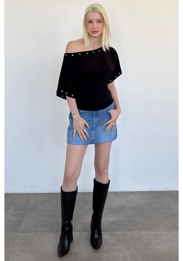 Madmext Siyah Off Shoulder Metal Detaylı Kadın Bluz Mg2671 Siyah