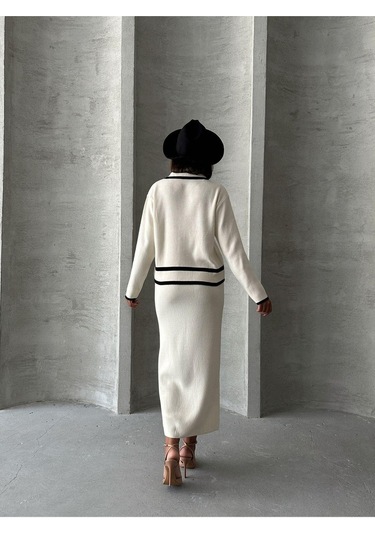 Kadın Inci Düğmeli Etekli Triko Takım Ekru