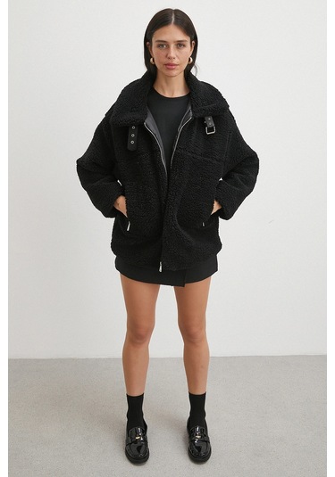 Yaka Detaylı Peluş Mont Siyah Siyah