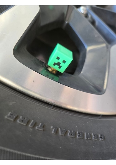 Minecraft Creeper Yeşil Piksel Canavar Yüzlü Araba Uyumlu Sibop Kapağı 4 Adet