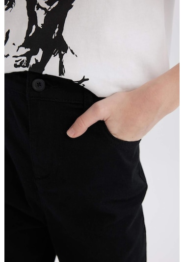 DeFacto Erkek Çocuk Düz Paça Basic Düz Gabardin Pantolon X4224A625SMBK27 DeFacto Erkek Çocuk Düz Paça Basic Düz Gabardin Pantolon X4224A625SMBK27