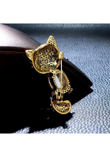 Blucome Rhinestone Ve Kristal Göz Kırpan Kedi Broş Vintage Hayvan Pin Mevcut Kış Moda Takı Yeni Yıl 2023 Kırmızı