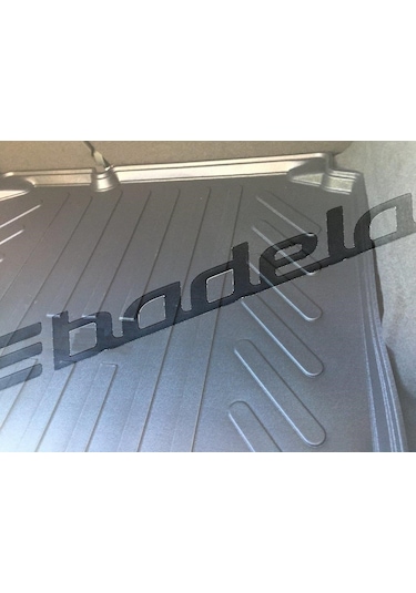 Alfa Romeo Gıulietta Bagaj Havuzu 2011-2021 Siyah 3d Kokusuz