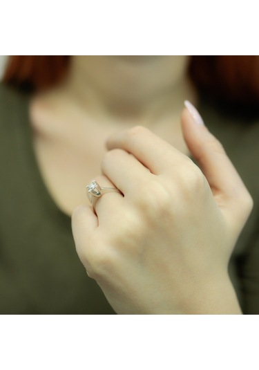Lova 0,50 Karat Efektli Pırlanta Tektaş Yüzük - 1070092
