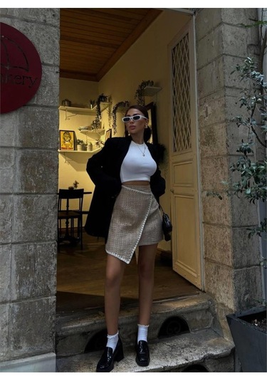 Şanelkapaklı Çoban Dikiş Detaylı Kısa Etek - Bej Bej