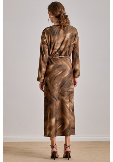 Bilekte Boy Kahverengi Desenli Elbise Kahverengi