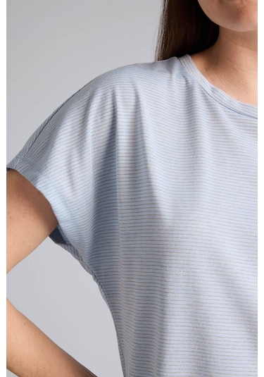 Defacto 26y801003350 Açık Mavi Kadın T-shirt H1490ax/be343 Açık Mavi Defacto 26y801003350 Açık Mavi Kadın T-shirt H1490ax/be343 Açık Mavi