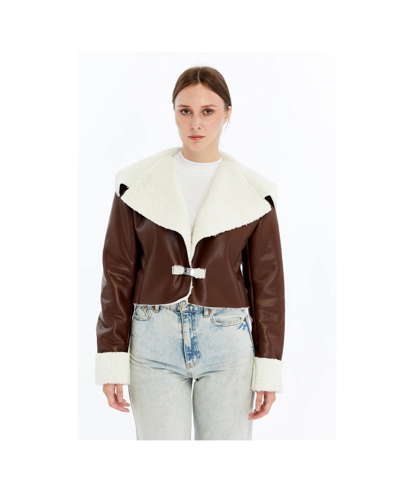 Kadın Oversize Deri Mont Kürklü Ceket Niş Kompakt Tasarım Günlük Spor Görünüm Kahverengi