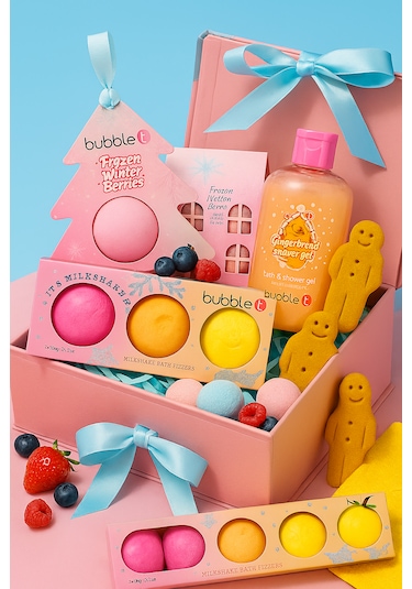 Bubble T Özel Hediye Seti Duş Jeli & Banyo Bombası Vegan, Crue