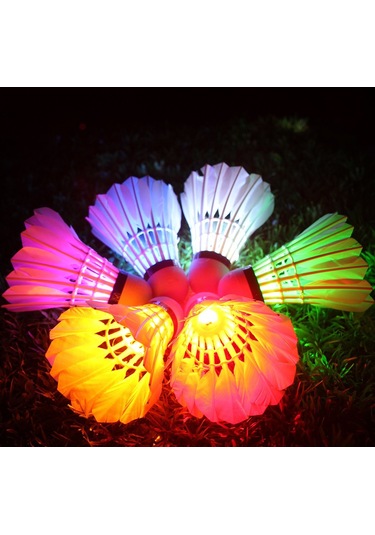 Aubyhe Led Işıklı Renkli Flaş Badminton Topu, Gölge Tüyü, Hafif 6.7g , Tek Tuş Açma/kapama, 6 Adet Paket, Gece Sporu İçin Dayanıklı