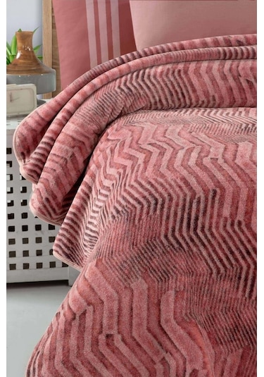 İspanyol Battaniyeli Krep Nevresim Takımı Pudra