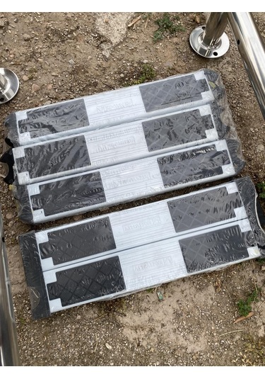 Astral Pool Elegance Ahşap Saplı 4 Basamak Havuz Merdiveni