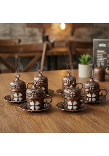 Yonca Desenli 6 Kişilik Porselenli Kapaklı 24 Parça Bakır Renk Fincan Seti Bakır
