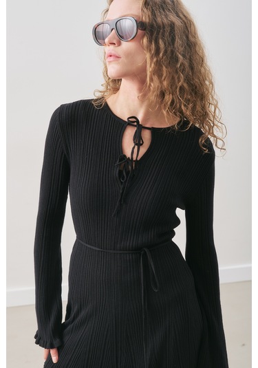 Volanlı Lastik Örgü Tunik Siyah Siyah