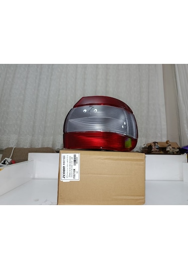 Siena Stop Lambası Arka Sağ Duysuz 1997-2001 Yolcu Tarafı