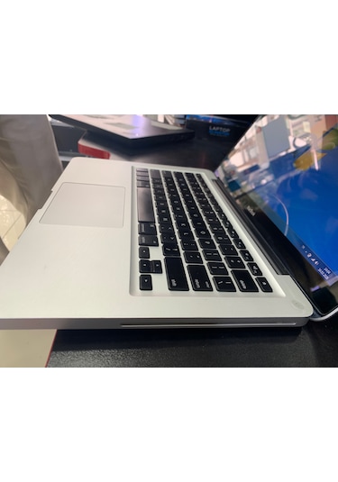 Macbook A1278 P7350 4gb 250gb 13" Windows Yüklü 2. El Laptop