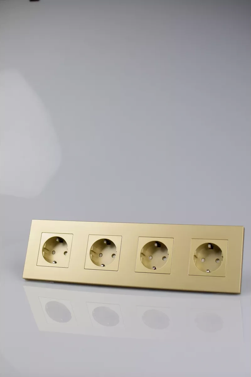 Vo'stabl Topraklamalı Ve Korumalı Dört Pinli Altın Priz 182597159 104