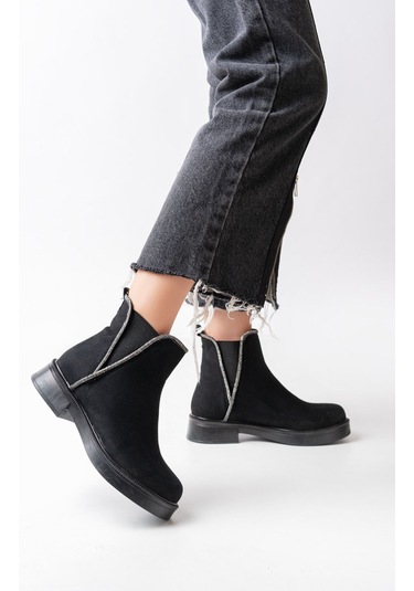 02-02 Siyah Süet Taş Aksesuarlı Lastikli Günlük Kadın Bot Beyaz