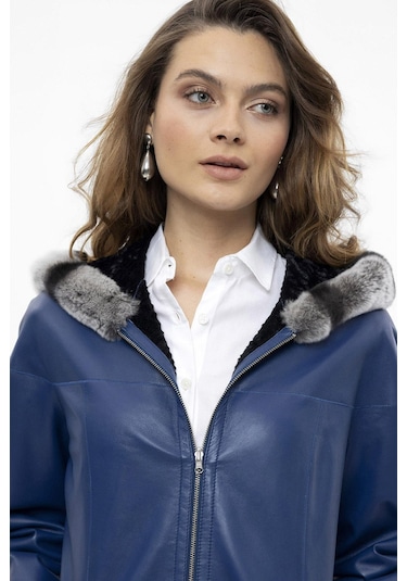 Mavi Perla Geniş Kesim İçi Kumaş Çift Taraflı Kapüşon Ve Kol Ağzı Kürklü Kadın Hakiki Deri Kaban-mavi Mavi